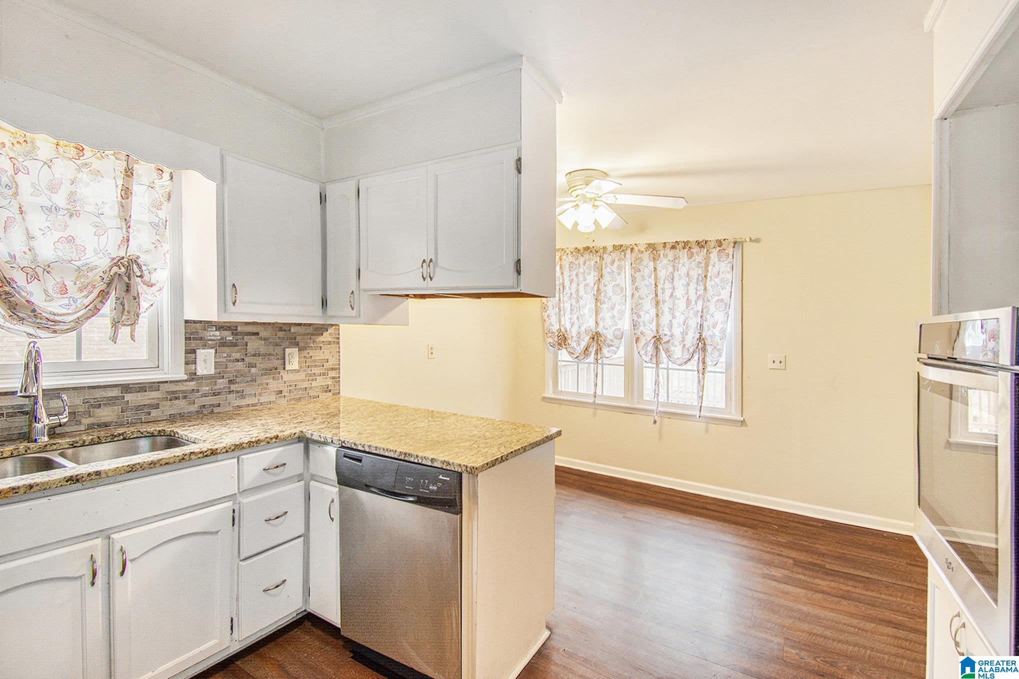 737 Sherwood Road Fairfield, AL 35064 - Photo 10 of 28