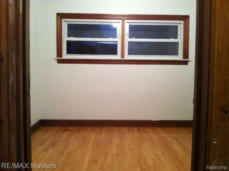 23873 Merriman Road New Boston, MI 48164 - Photo 9 of 9 bedroom.jpg