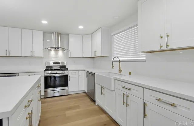 $979,876 | 421 Locdel Court, Chula Vista, CA 91911