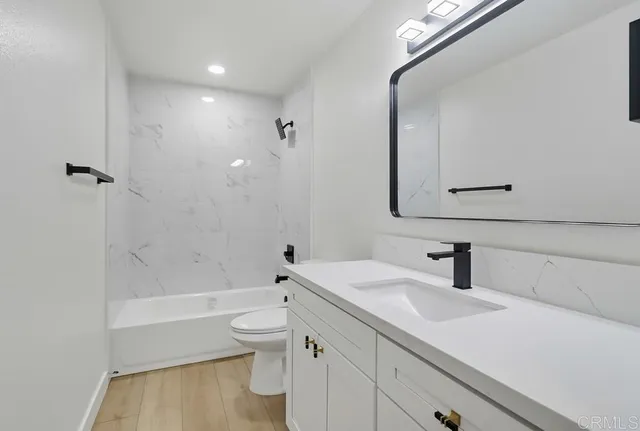 $979,876 | 421 Locdel Court, Chula Vista, CA 91911