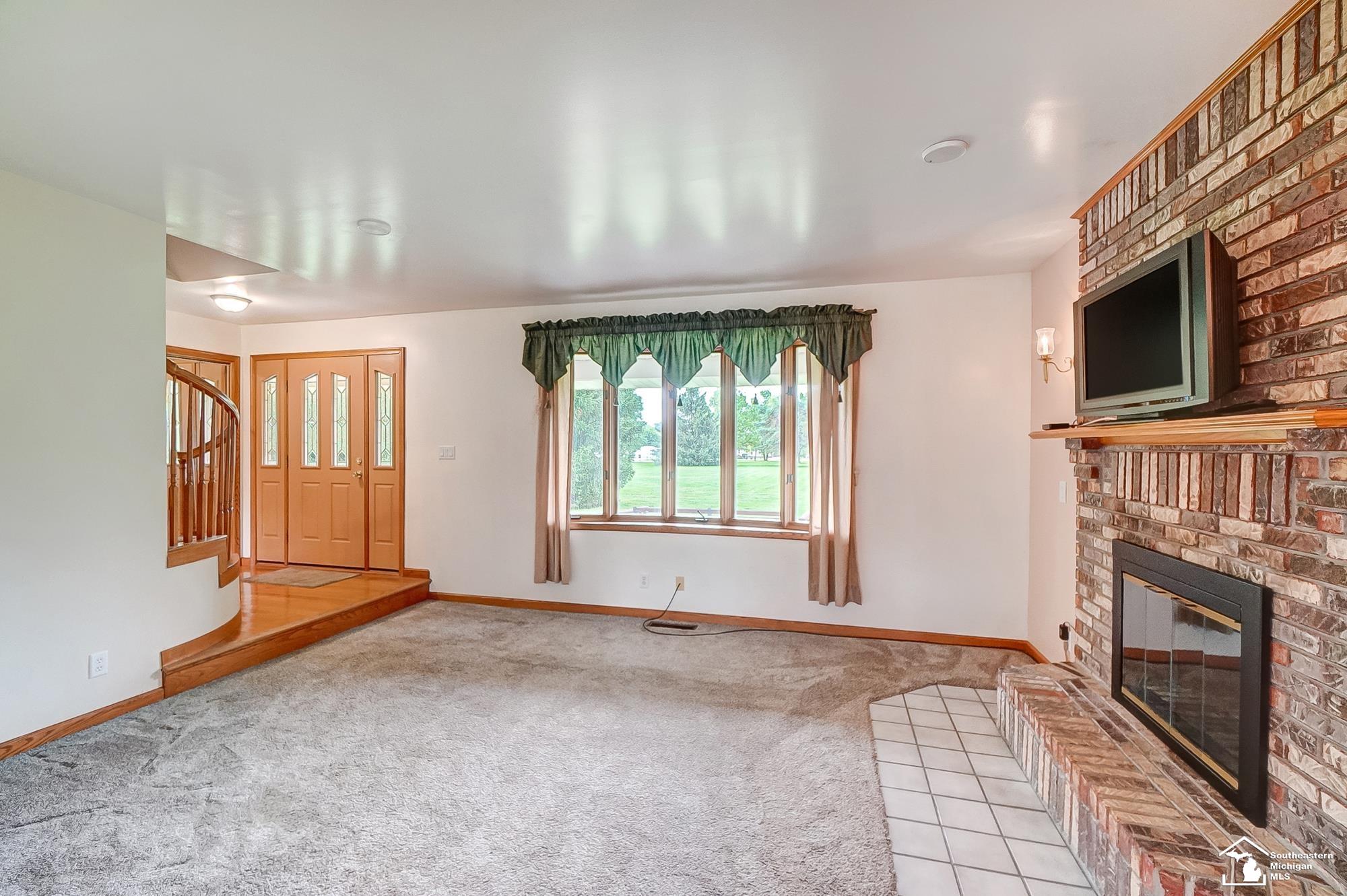49774 Willis Road Belleville, MI 48111 - Photo 12 of 53 50120134-11.JPG