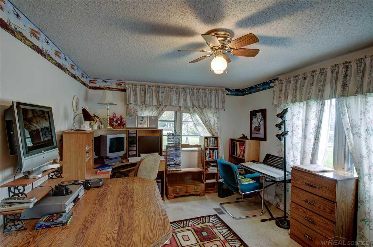 2720 Lakeshore Road Applegate, MI 48401 - Photo 10 of 35