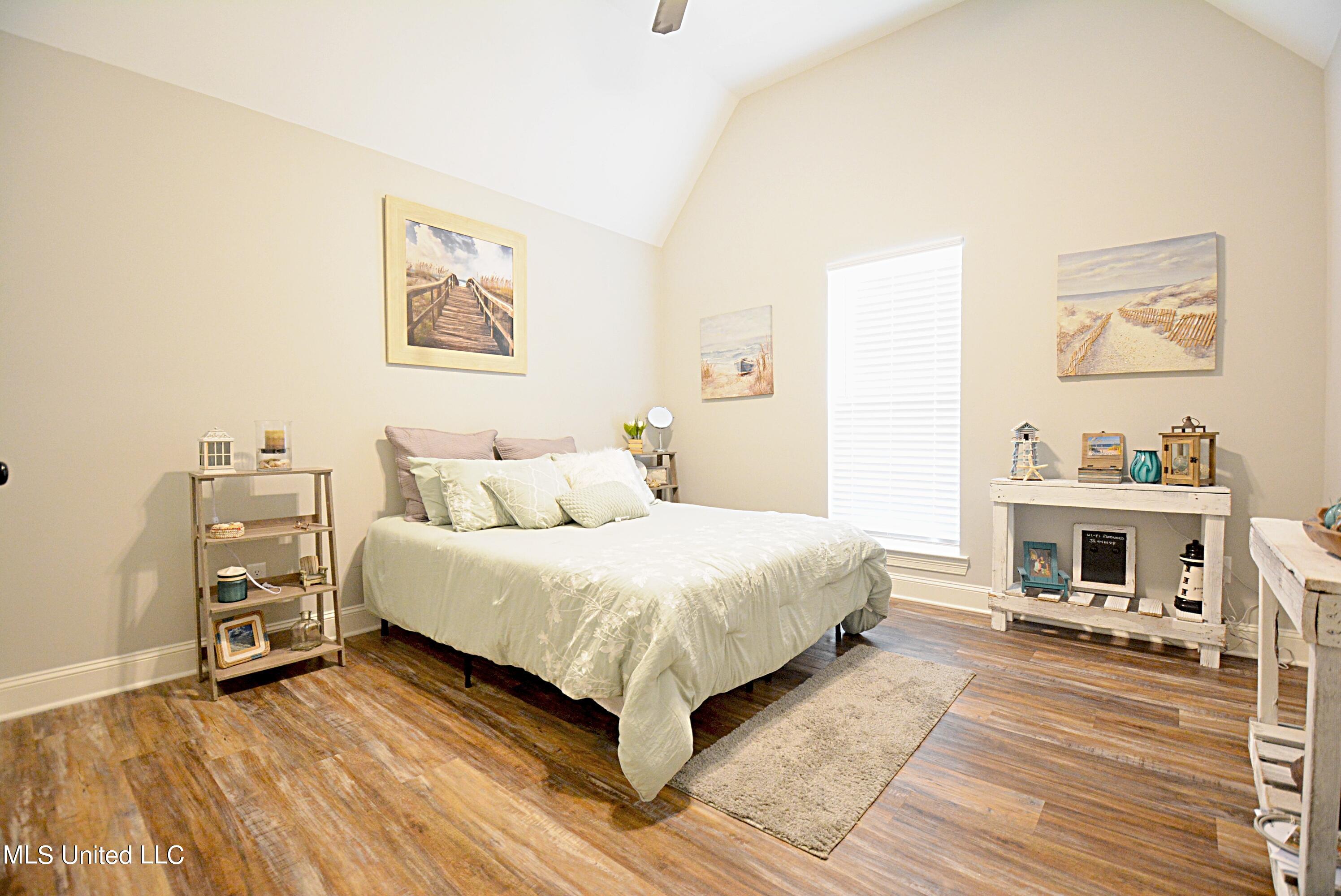 151 Oak Ridge Lakes Drive Coldwater, MS 38618 - Photo 18 of 27 Bedroom 3