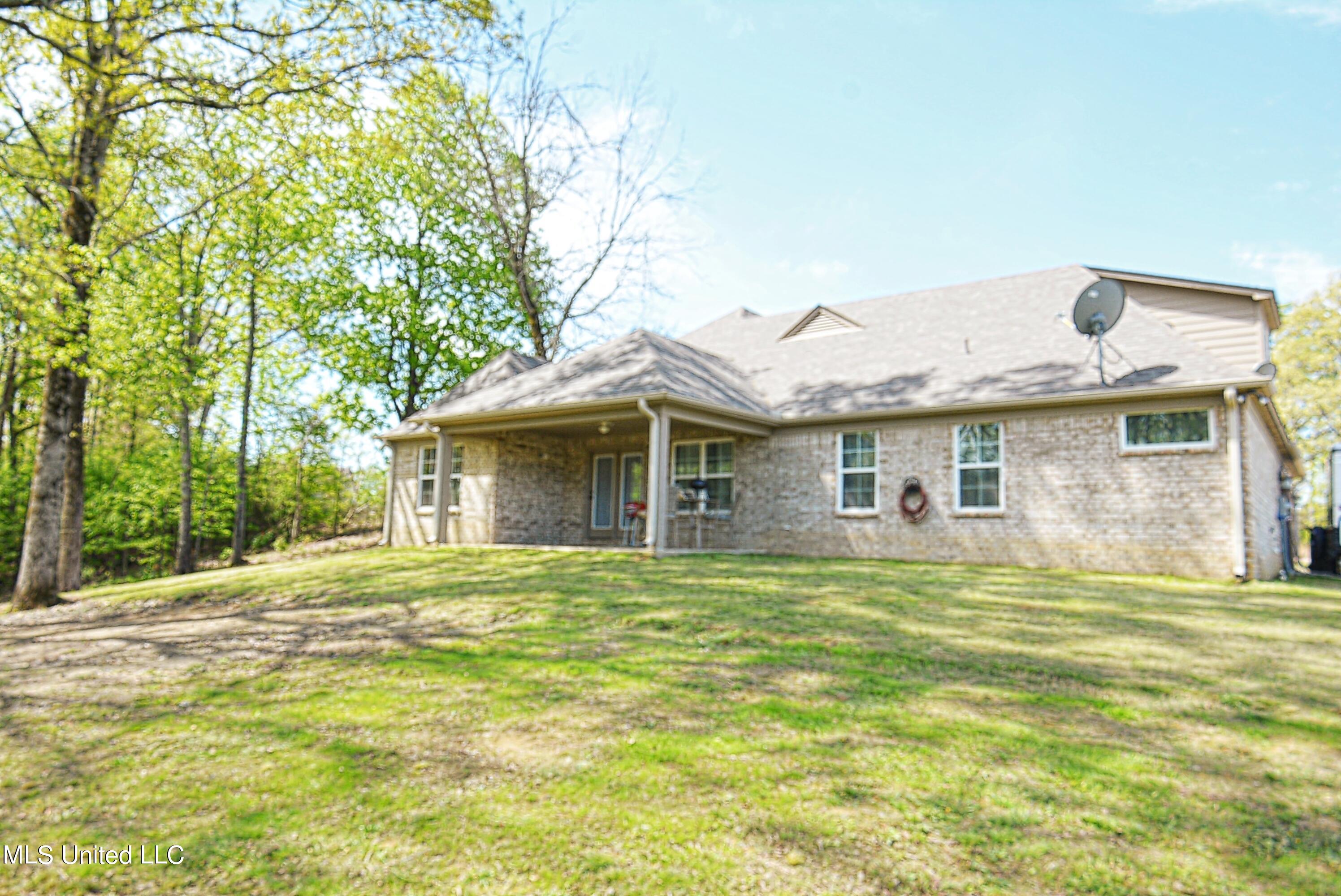 151 Oak Ridge Lakes Drive Coldwater, MS 38618 - Photo 25 of 27 Back of Home
