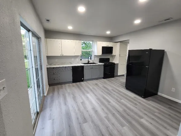 $159,450 | 616 South 7th Street, Burlington, KS 66839