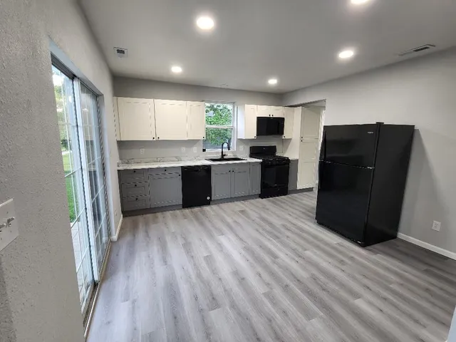 $174,750 | 616 South 7th Street, Burlington, KS 66839