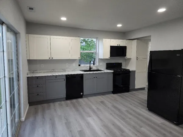 $159,450 | 616 South 7th Street, Burlington, KS 66839