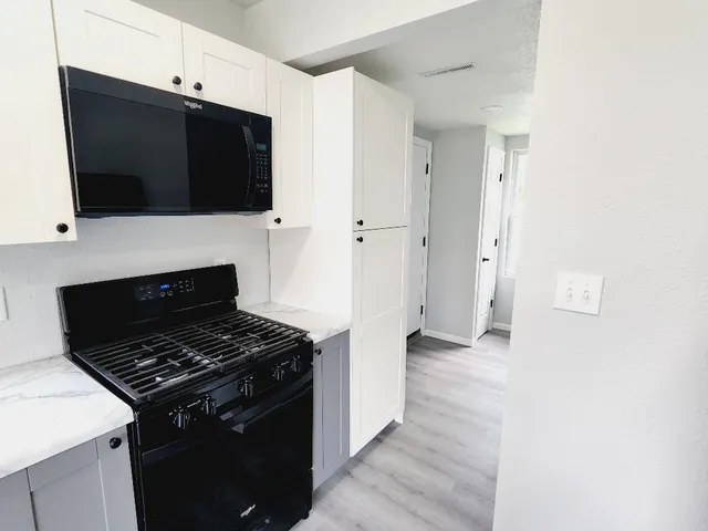 $174,750 | 616 South 7th Street, Burlington, KS 66839