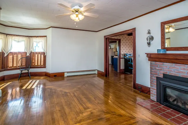 $329,000 | 56 South Lunenburg Road, Lunenburg, VT 05906