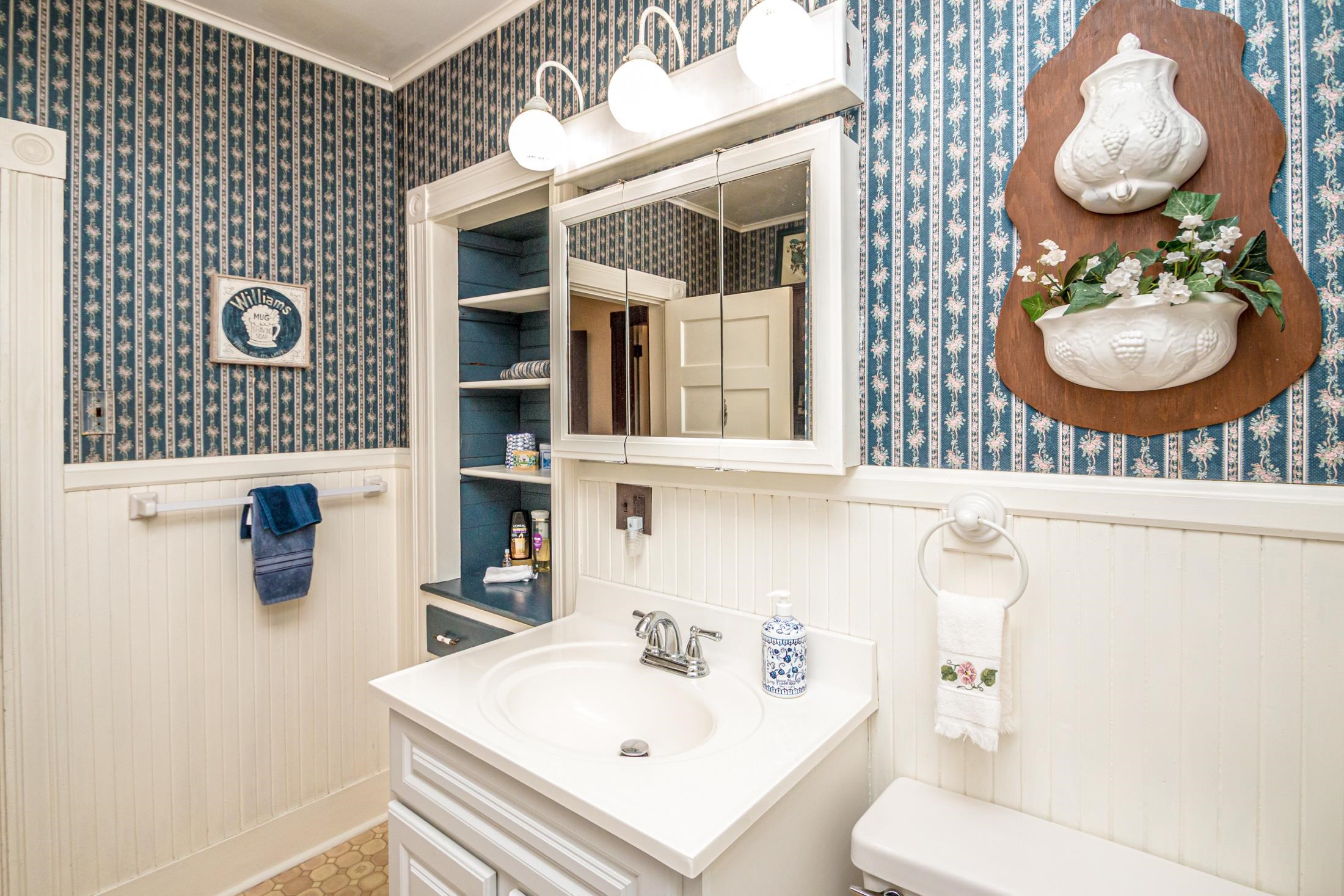 56 South Lunenburg Road Lunenburg, VT 05906 - Photo 16 of 44