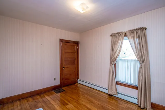 $329,000 | 56 South Lunenburg Road, Lunenburg, VT 05906