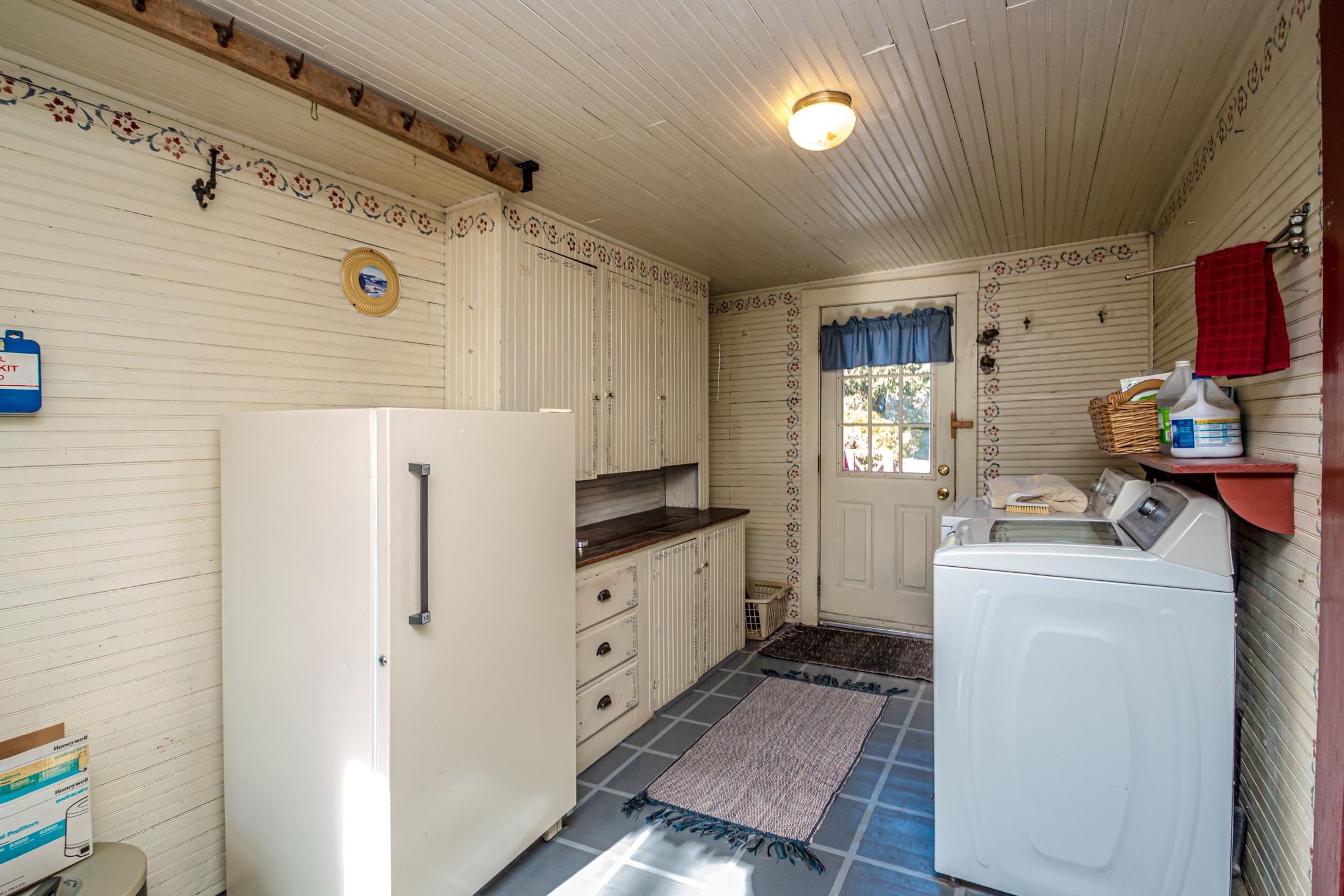 56 South Lunenburg Road Lunenburg, VT 05906 - Photo 19 of 44