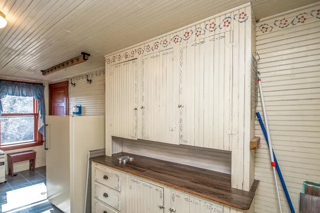 $329,000 | 56 South Lunenburg Road, Lunenburg, VT 05906