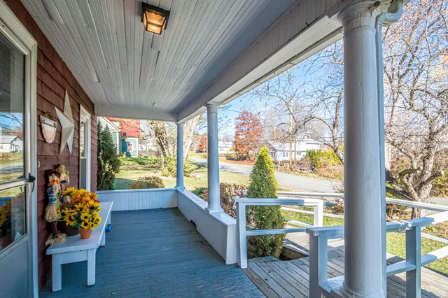 $329,000 | 56 South Lunenburg Road, Lunenburg, VT 05906