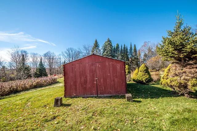 $329,000 | 56 South Lunenburg Road, Lunenburg, VT 05906