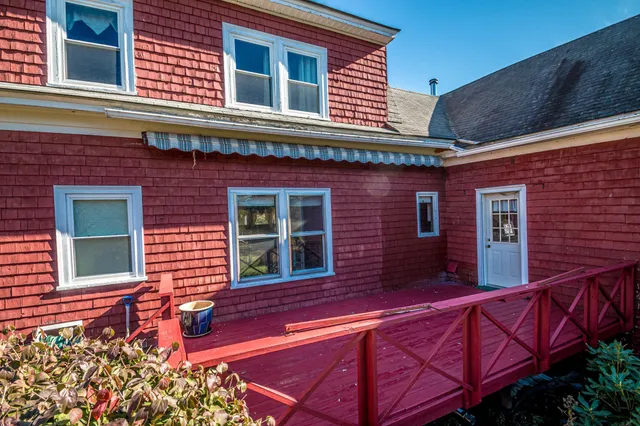 $329,000 | 56 South Lunenburg Road, Lunenburg, VT 05906