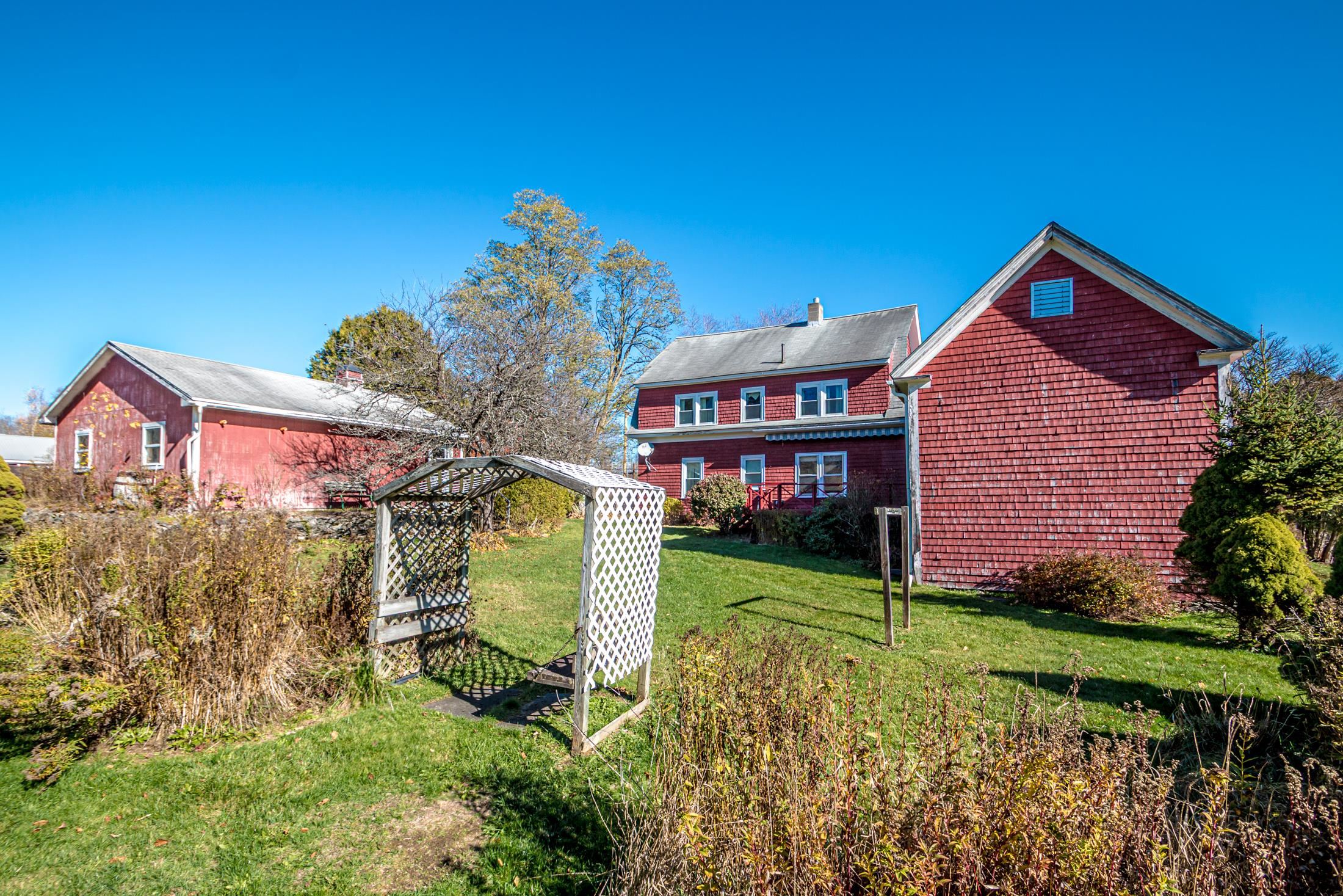 56 South Lunenburg Road Lunenburg, VT 05906 - Photo 4 of 44