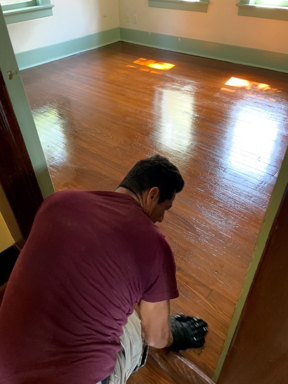 1701 Sylvester Road Houston, TX 77009 - Photo 13 of 19 Well maintained.