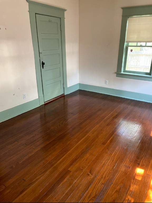 1701 Sylvester Road Houston, TX 77009 - Photo 15 of 19 Bedroom.