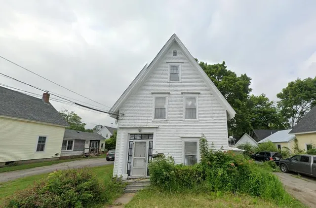 $130,000 | 55 Grace Street, Rockland, ME 04841
