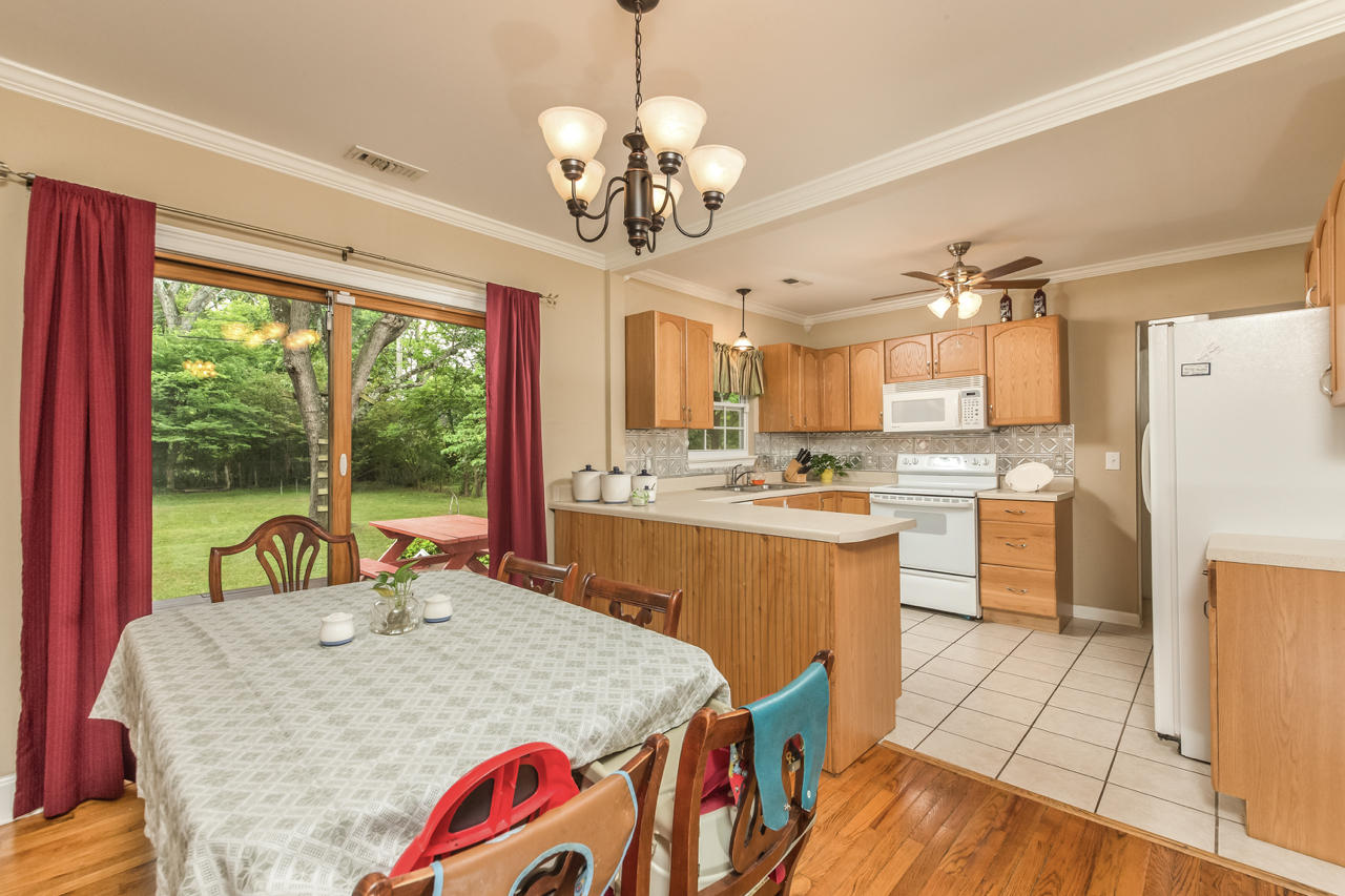 5328 Old Mission Road Chattanooga, TN 37411 - Photo 4 of 18 5328 Old Mission Road Chattanooga, TN 37