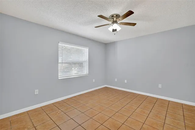 $250,000 | 300 Cricket Hollow Lane, Eustis, FL 32726