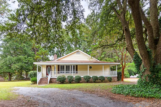 $280,000 | 104 Lovic Lane, Moncks Corner, SC 29461