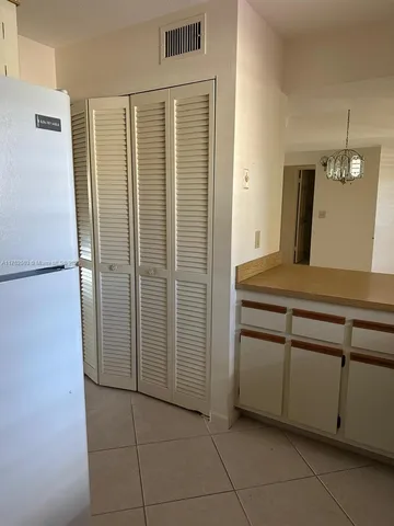 a view of bathroom with shower