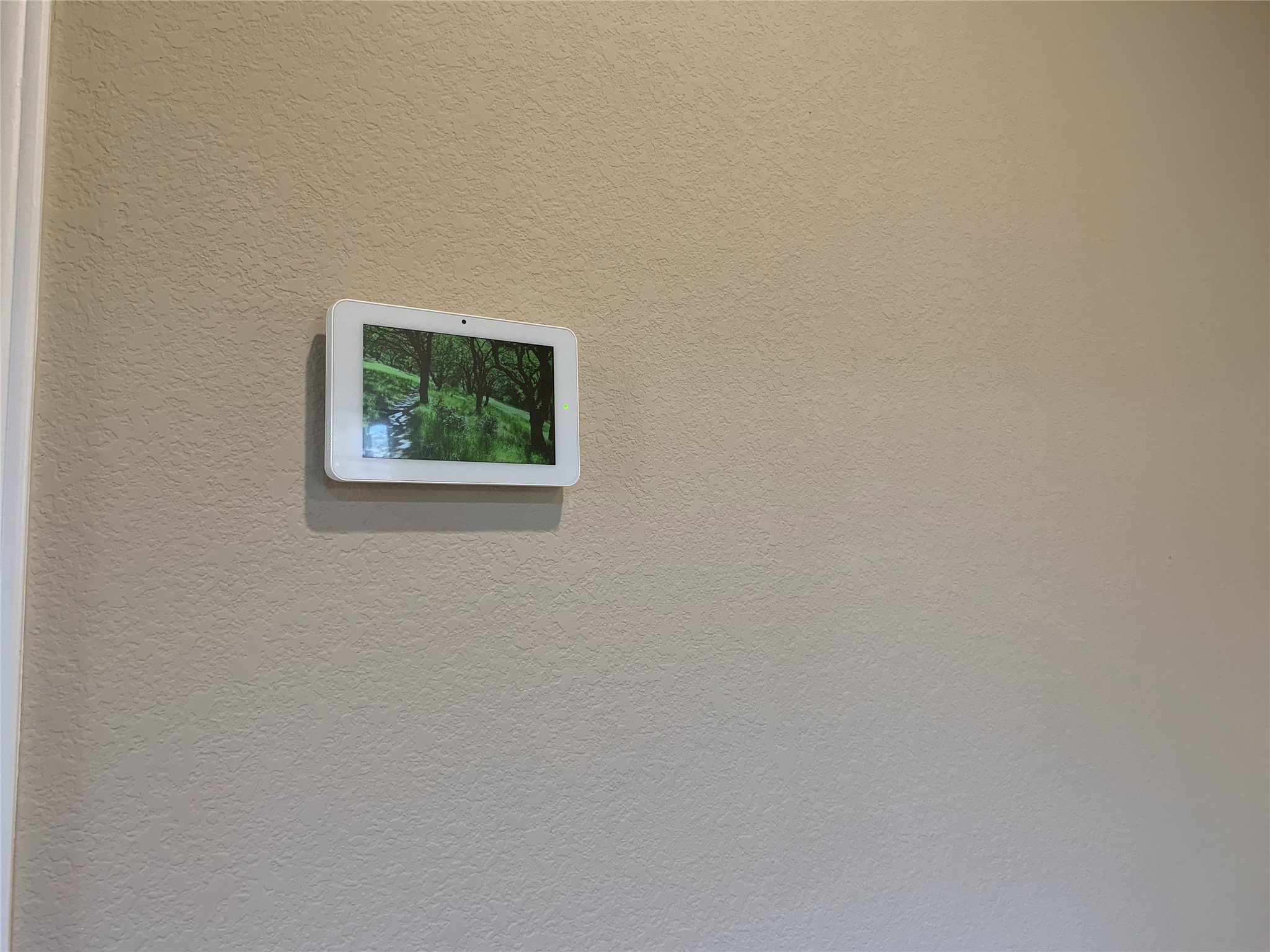 100 Royal Palm Way Leander, TX 78641 - Photo 17 of 29 Interior details featuring a textured wall