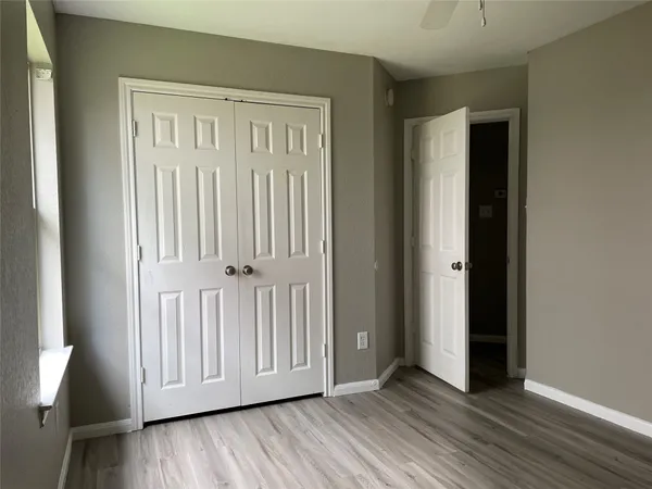 $1,900 | 5426 Rio Drive, Baytown, TX 77521