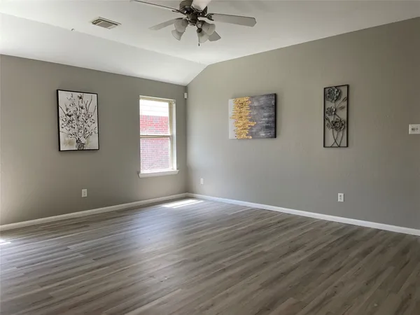 $1,900 | 5426 Rio Drive, Baytown, TX 77521