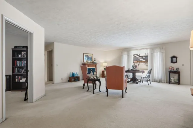 $278,000 | 1102 North Ball Street, Owosso, MI 48867