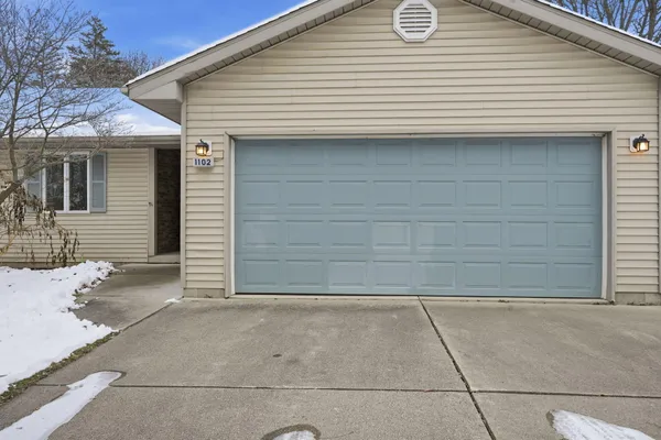 $280,800 | 1102 North Ball Street, Owosso, MI 48867