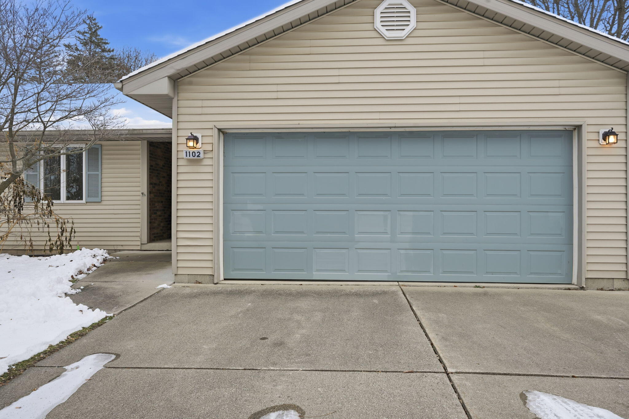 1102 North Ball Street Owosso, MI 48867 - Photo 3 of 56 3-web-or-mls-_RGC1895
