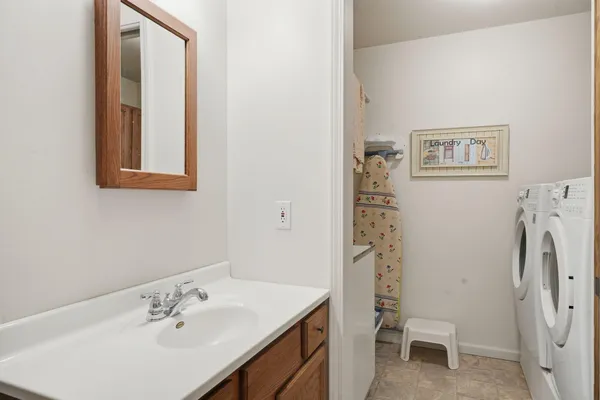 $280,800 | 1102 North Ball Street, Owosso, MI 48867