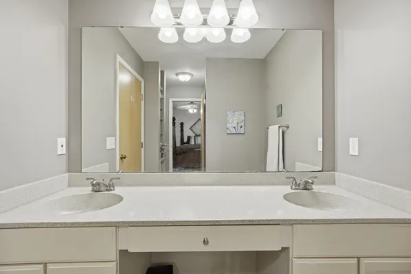 $280,800 | 1102 North Ball Street, Owosso, MI 48867