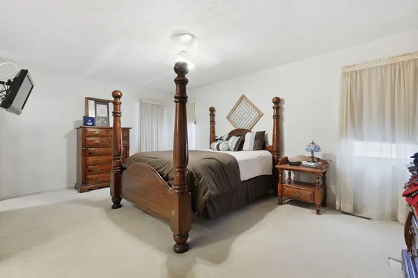 $280,800 | 1102 North Ball Street, Owosso, MI 48867