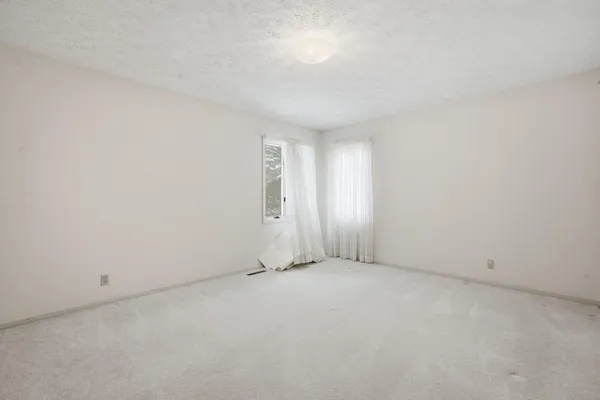 $280,800 | 1102 North Ball Street, Owosso, MI 48867