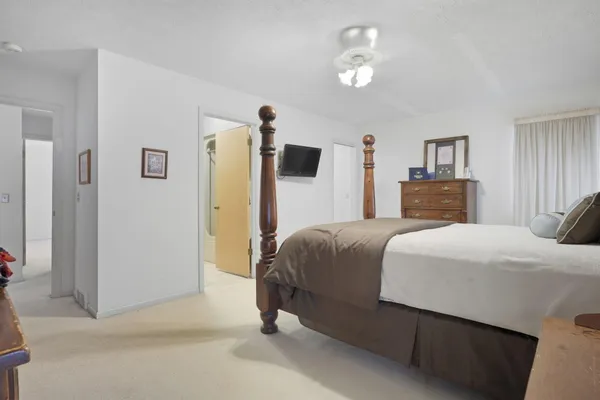 $280,800 | 1102 North Ball Street, Owosso, MI 48867