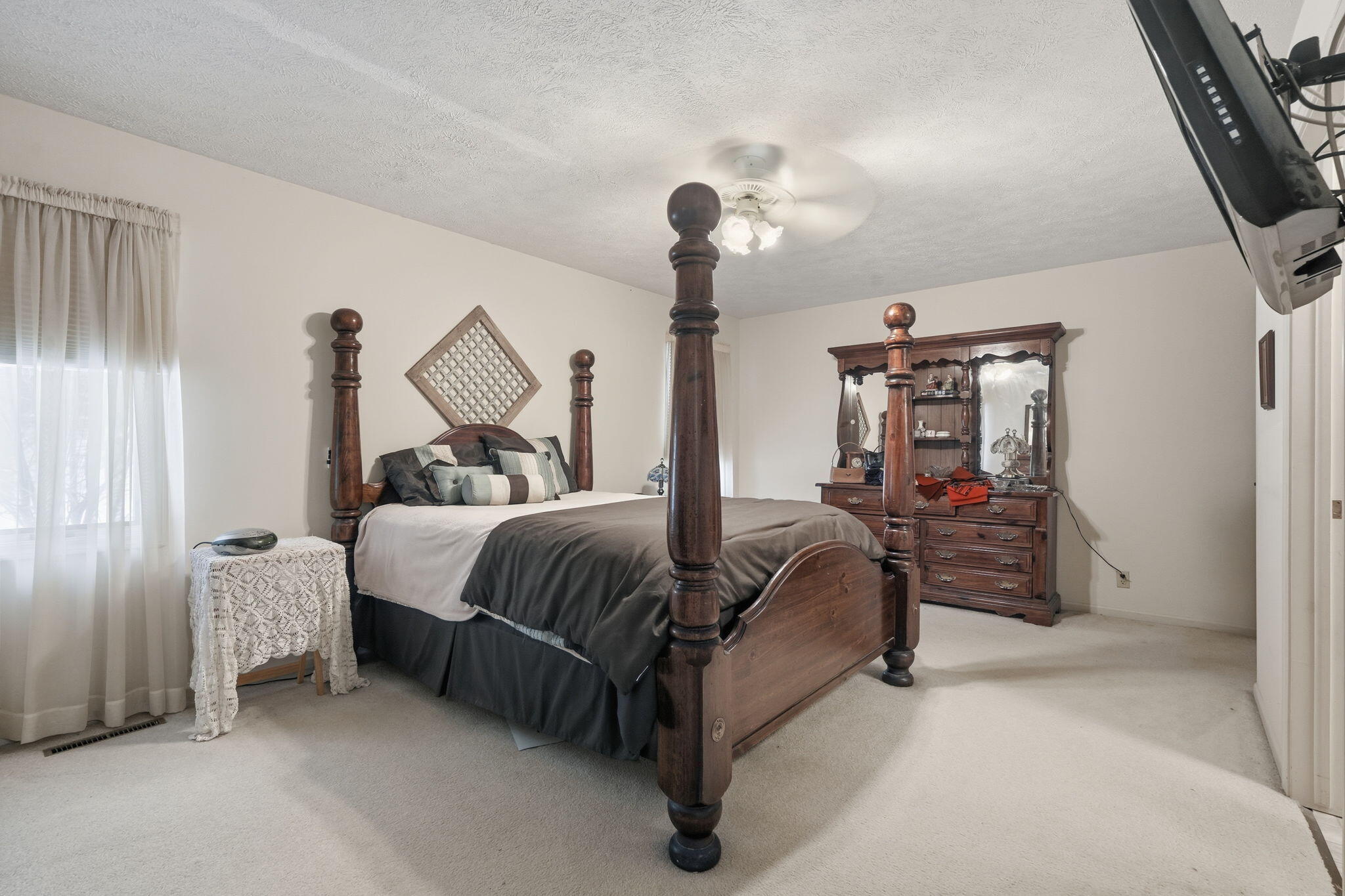 1102 North Ball Street Owosso, MI 48867 - Photo 45 of 56 47-web-or-mls-_RGC1700 (2)