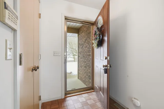 $278,000 | 1102 North Ball Street, Owosso, MI 48867