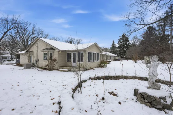 $280,800 | 1102 North Ball Street, Owosso, MI 48867