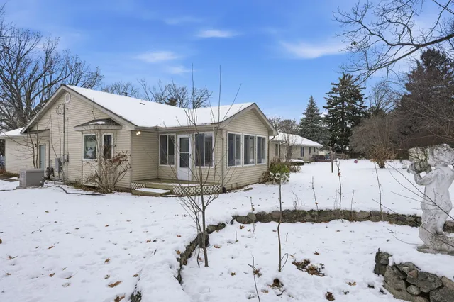 $278,000 | 1102 North Ball Street, Owosso, MI 48867