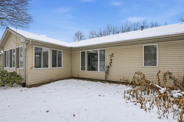 $278,000 | 1102 North Ball Street, Owosso, MI 48867