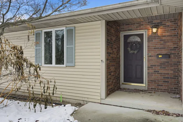 $280,800 | 1102 North Ball Street, Owosso, MI 48867