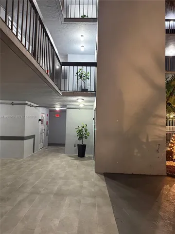 $2,000 | 12209 Southwest 14th Lane, Unit 1302, Miami, FL 33184