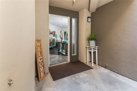 $899,000 | 400 Lake Street, Unit 105, Huntington Beach, CA 92648