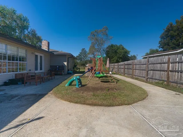 a view of outdoor space