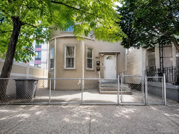 $999,999 | 927 Summit Avenue | Highbridge