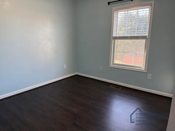 $2,190 | 2339 Oakleaf Drive Northwest, Roanoke, VA 24017